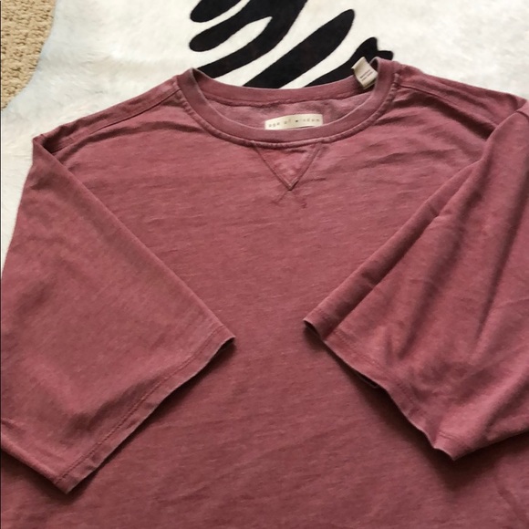 Heathered maroon t shirt - Picture 1 of 4